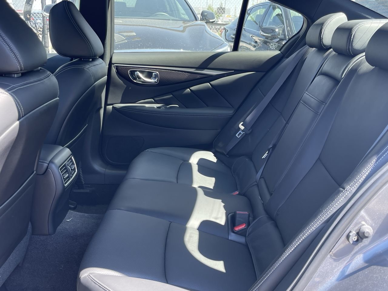 New 2023 Graphite Shadow INFINITI Signature Edition image 28