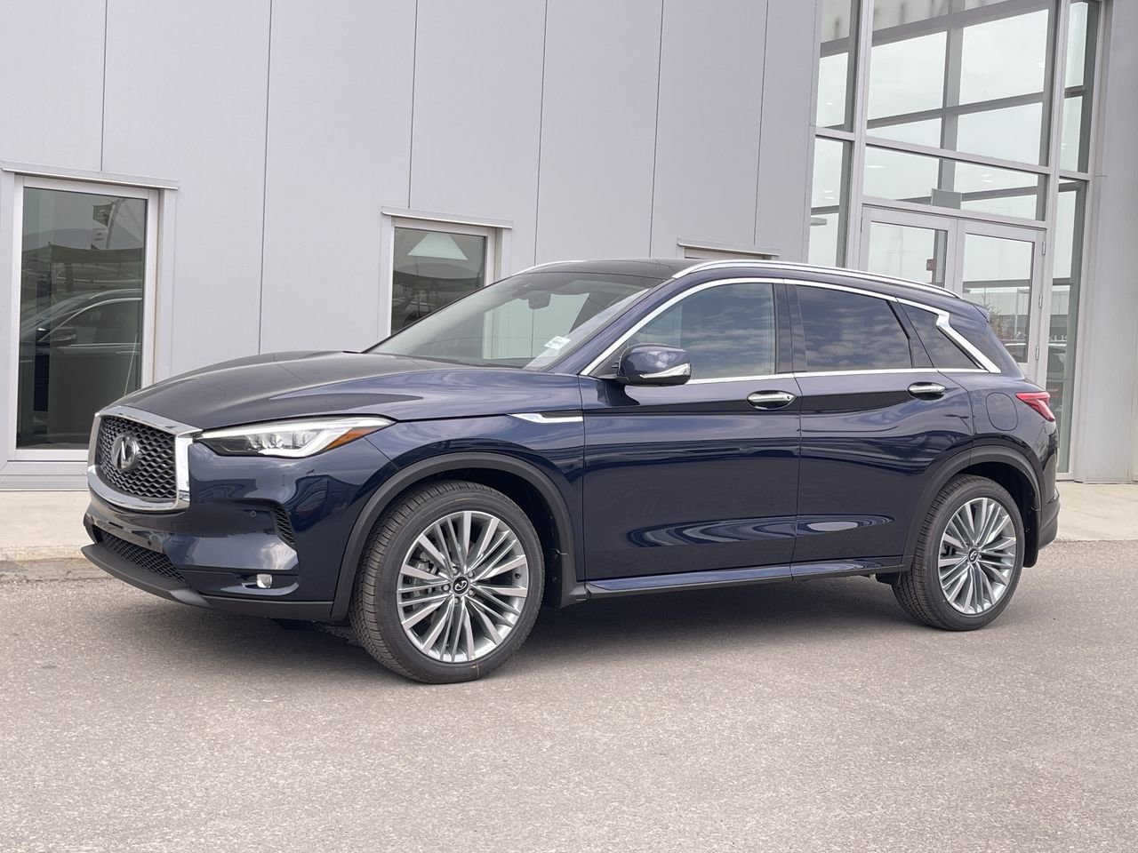 New 2023 Hermosa Blue INFINITI SENSORY image 4