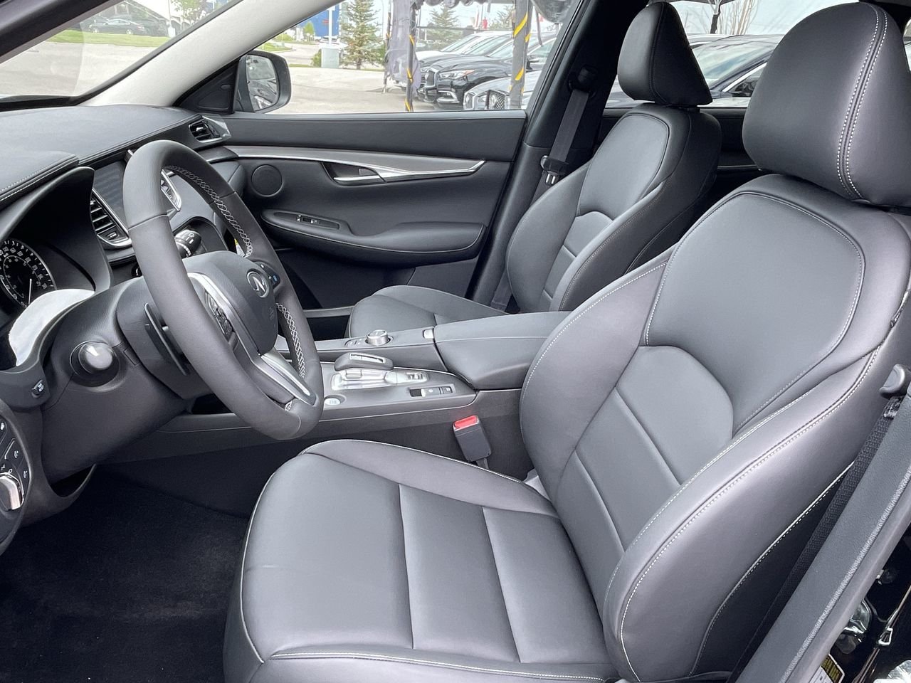 New 2023 Black Obsidian INFINITI PURE image 19
