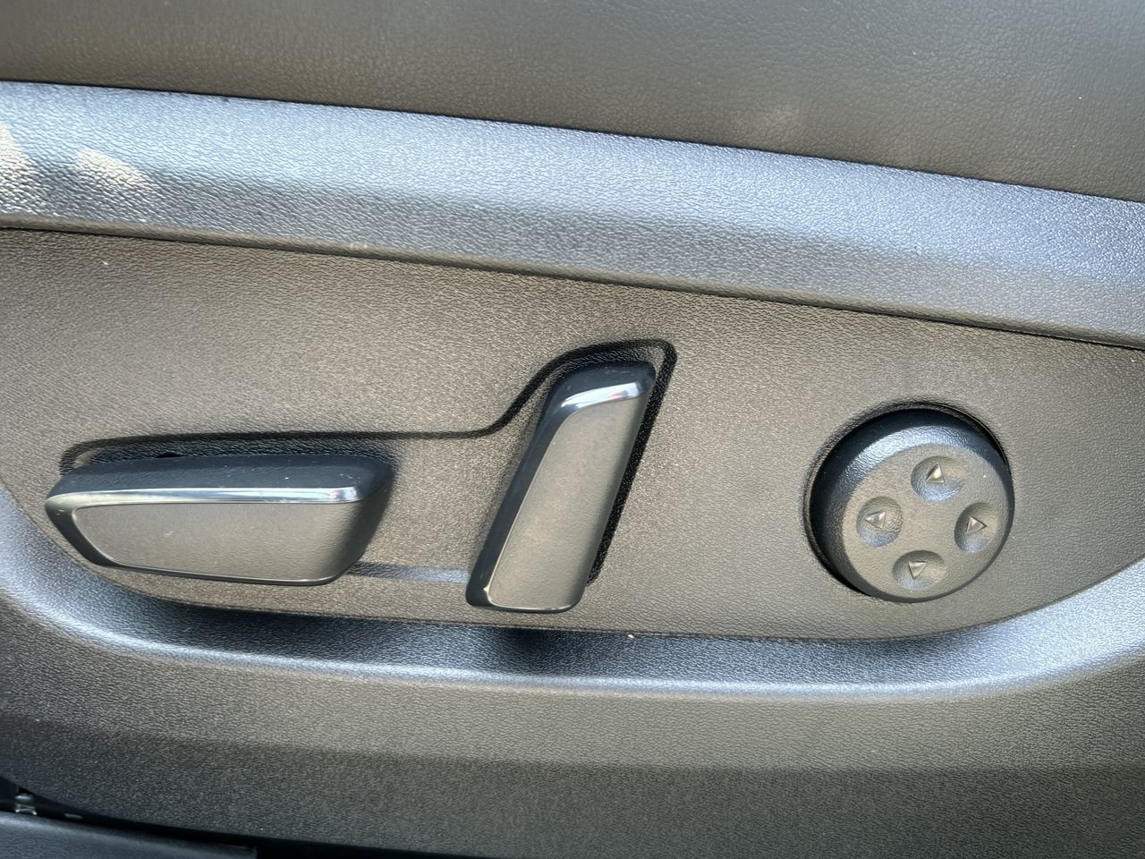 New 2023 Slate Gray INFINITI SPORT image 22
