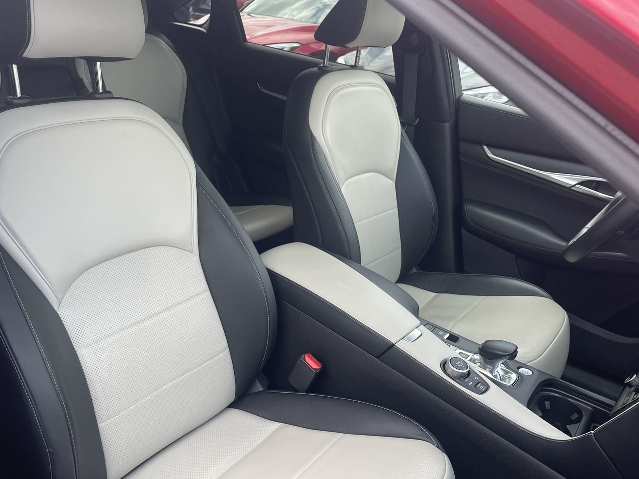 Used 2022 Dynamic Sunstone Red INFINITI SENSORY image 32