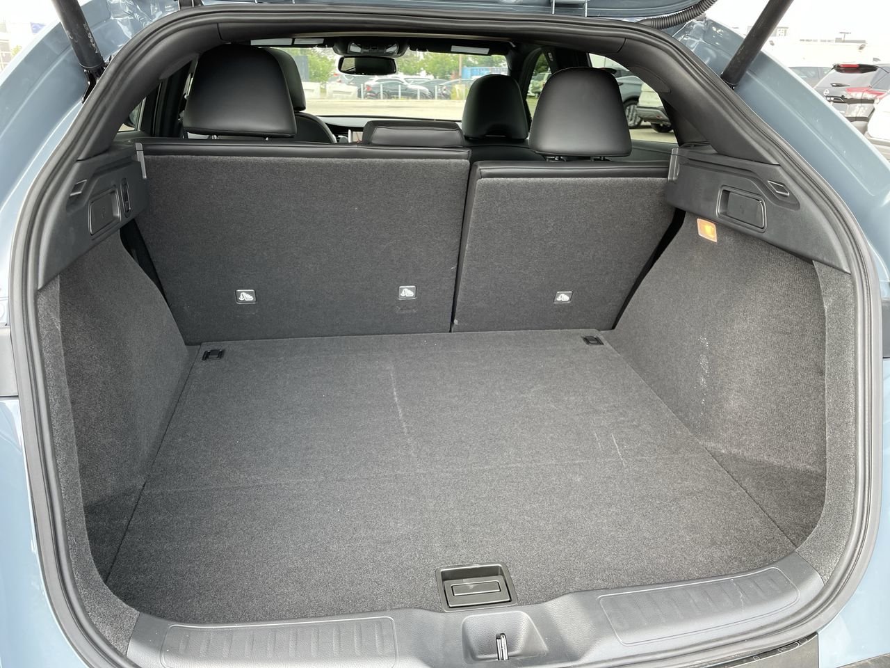 New 2023 Slate Gray INFINITI Essential image 33