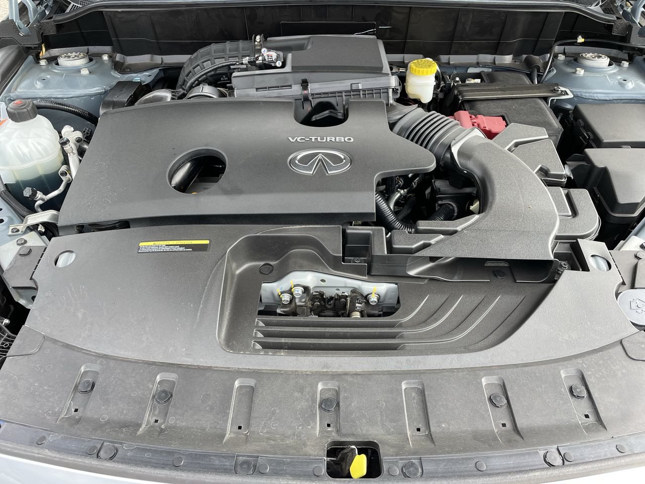 New 2023 Slate Gray INFINITI Essential image 18