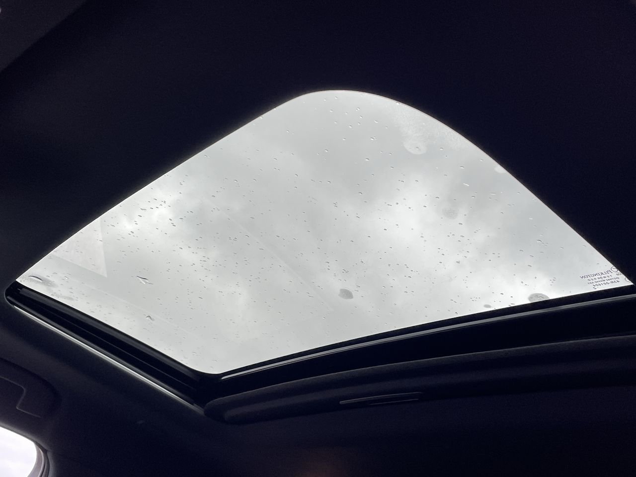 New 2023 Black Obsidian INFINITI LUXE image 30