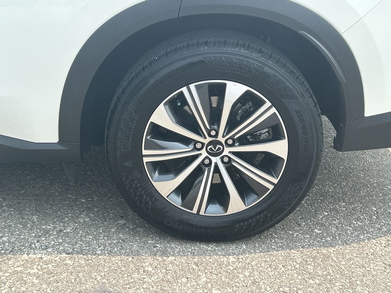 Used 2022 Glacier White INFINITI PURE PKG image 18