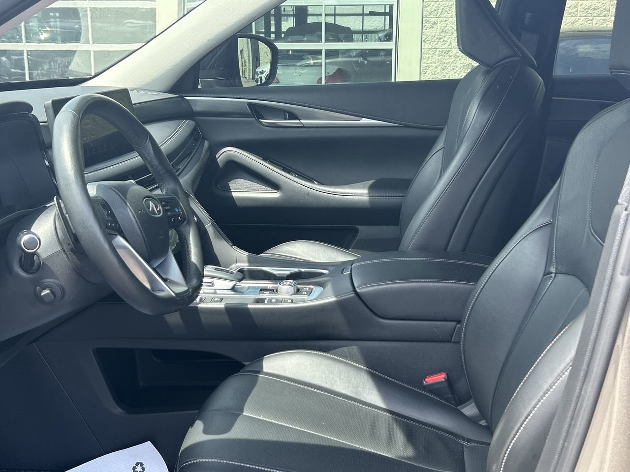 Used 2022 Warm titanium INFINITI LUXE image 19