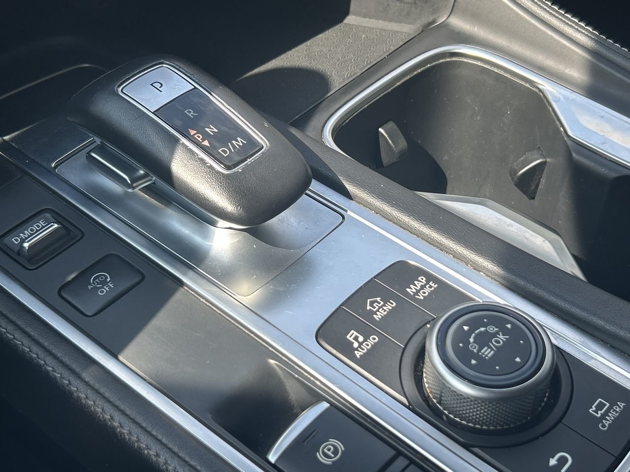 Used 2022 Champagne INFINITI LUXE - BLK OUT PKG image 27