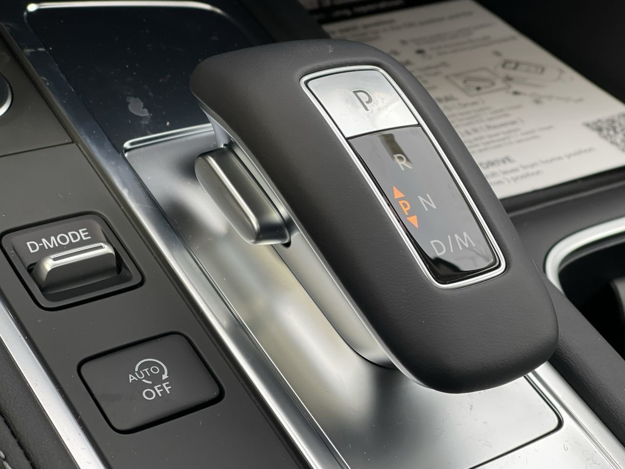 New 2023 Liquid Platinum INFINITI LUXE image 29