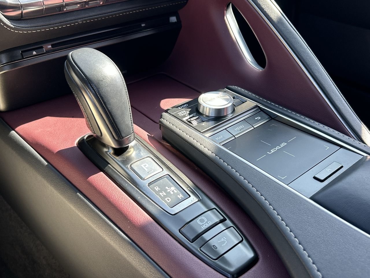 Used 2018 GREY Lexus V8 AWD image 28