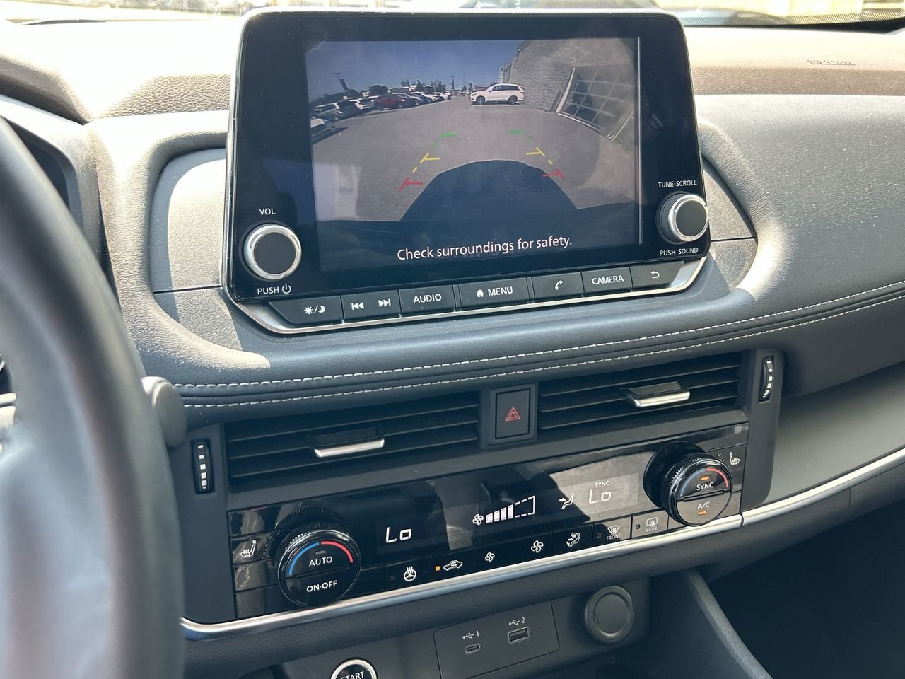 Used 2022 Super Black Nissan S AWD image 28