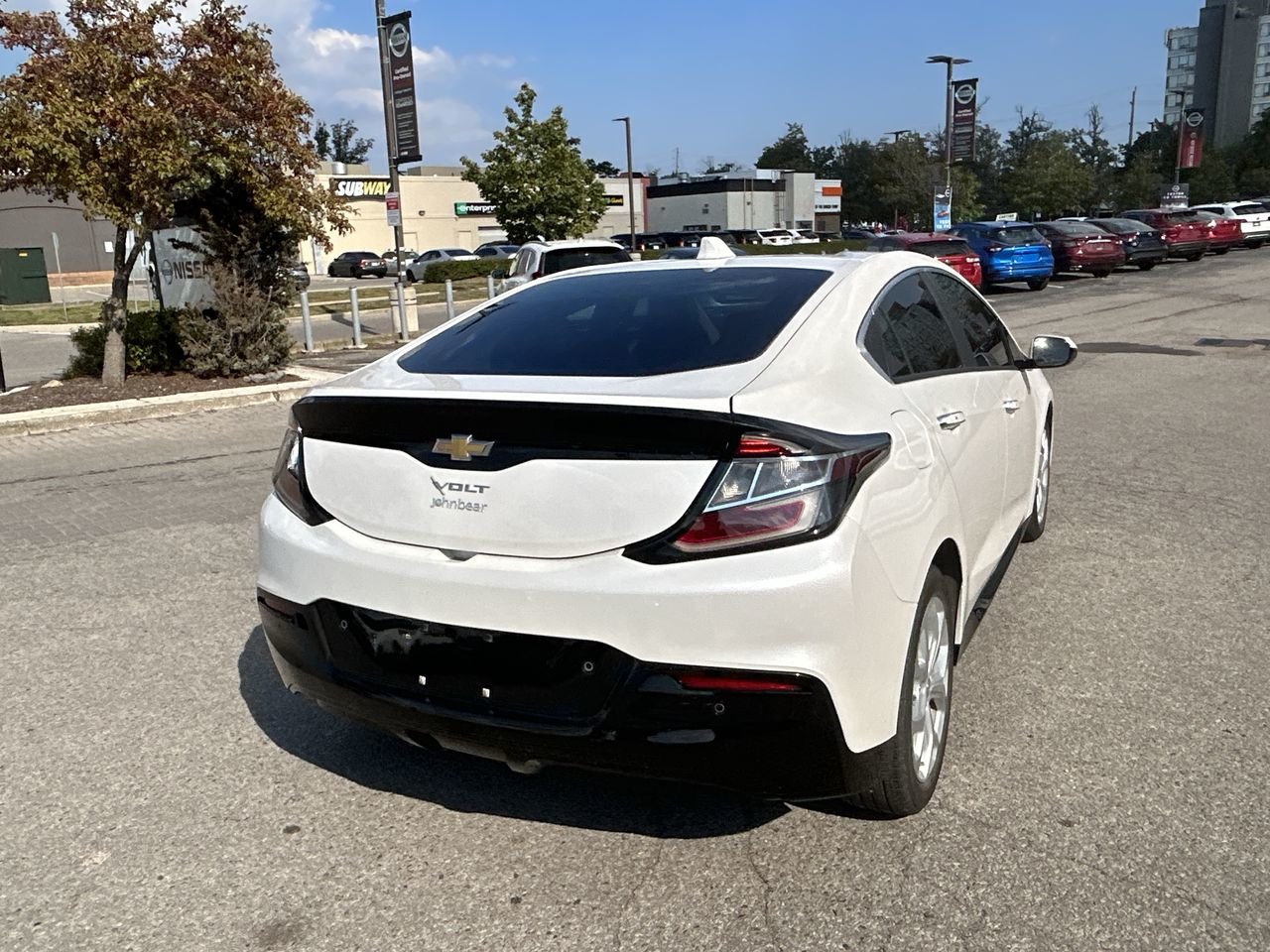 Used 2018 Summit White Chevrolet Premier image 10