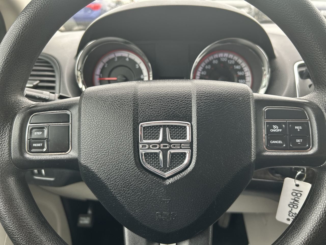Used 2011 white Dodge SE Wagon image 22