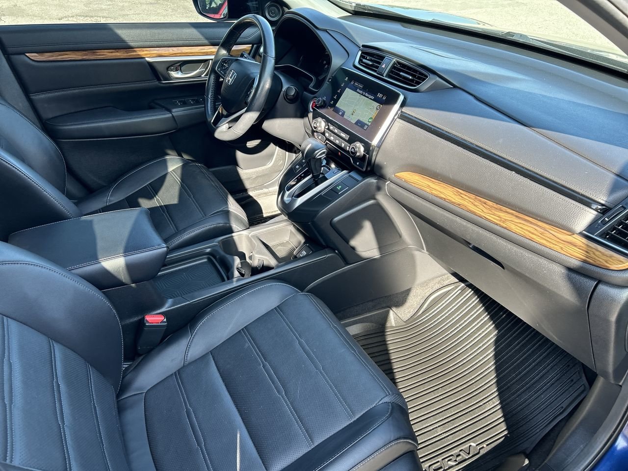 Used 2019 Obsidian Blue Pearl Honda Touring AWD CVT image 33
