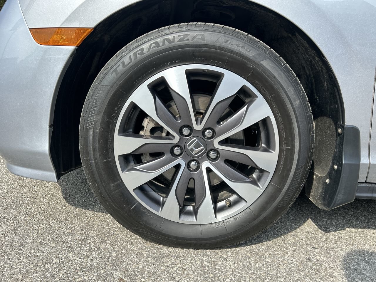 Used 2022 Lunar Silver Met Honda EX-L Navi image 18
