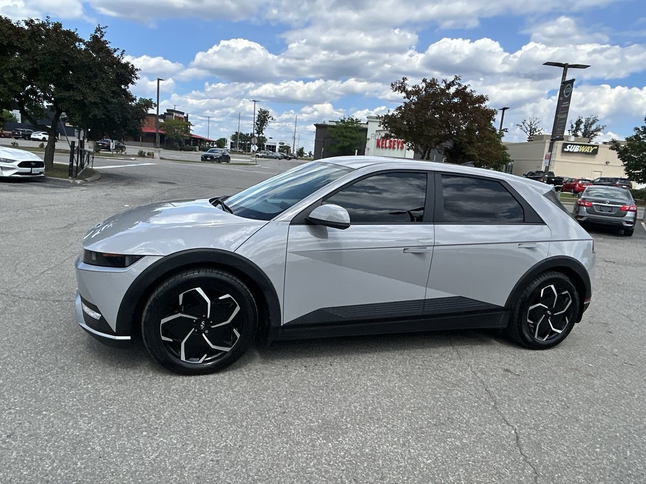 Used 2022 Cyber Grey Met Hyundai Preferred Long Range RWD image 4