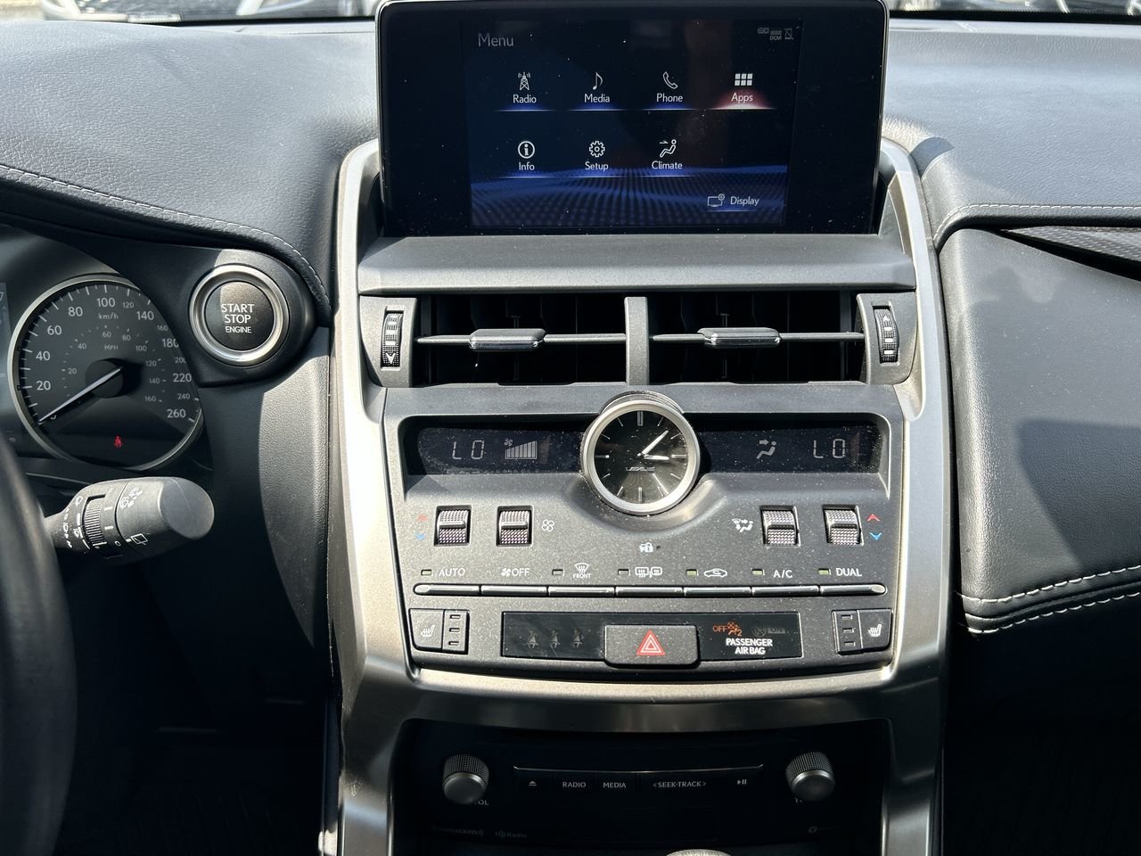 Used 2018  Lexus NX 300 image 28