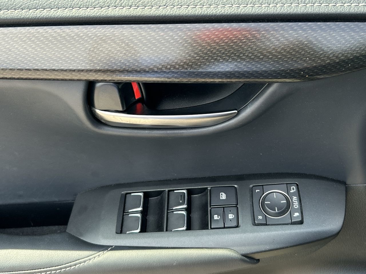 Used 2018  Lexus NX 300 image 21