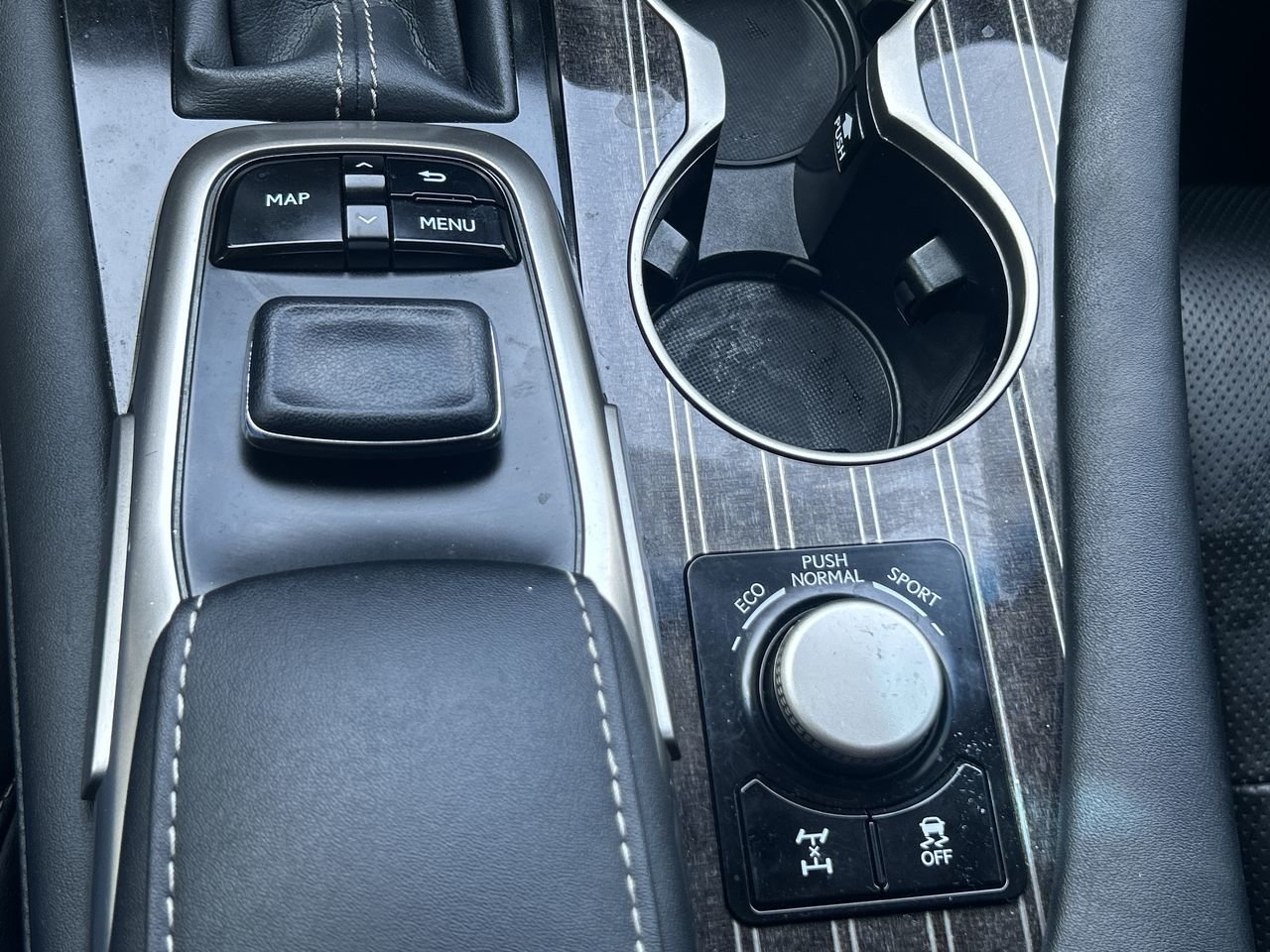 Used 2016 Silver Lining Met Lexus 8A image 28