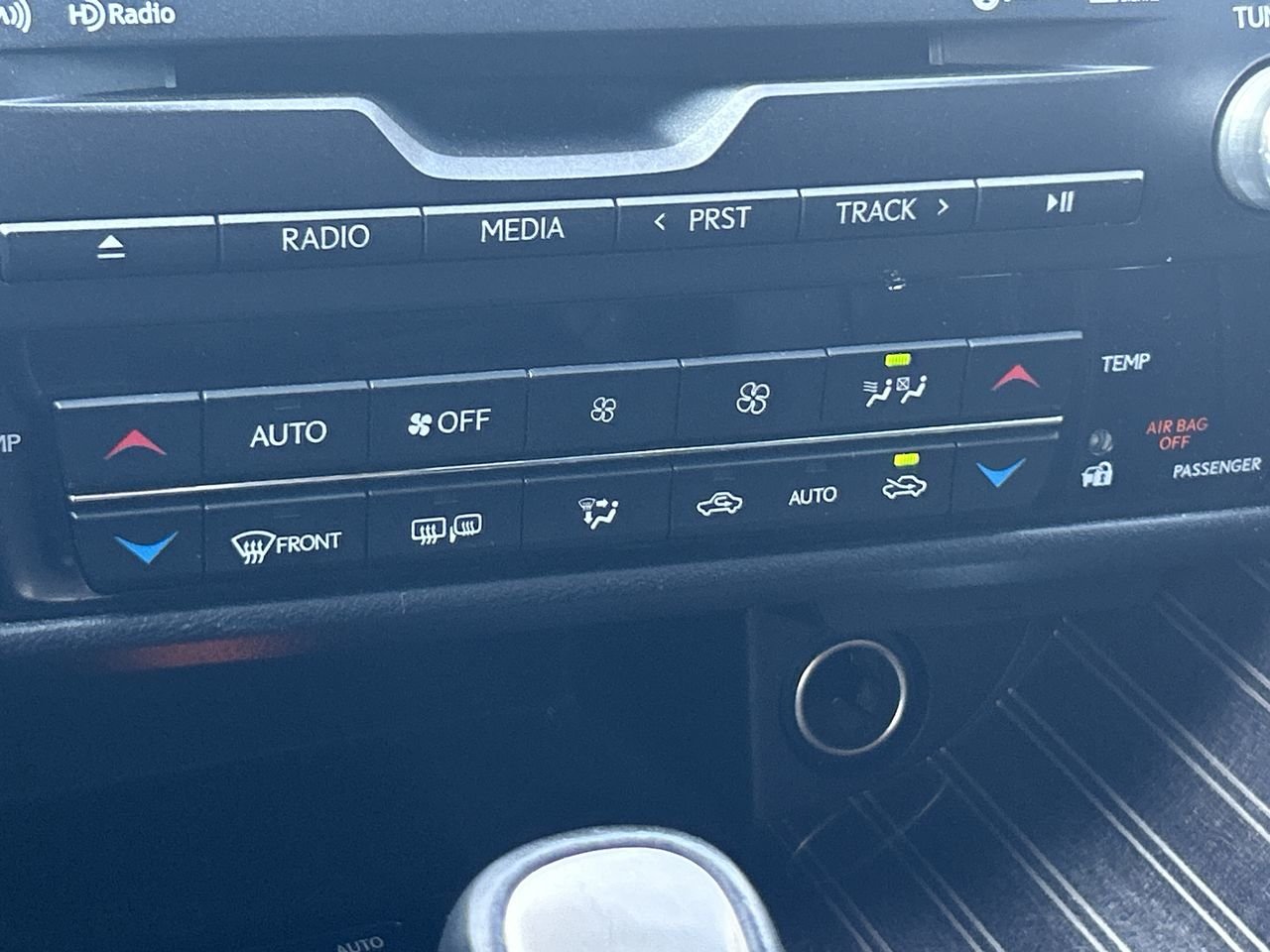 Used 2016 Silver Lining Met Lexus 8A image 30
