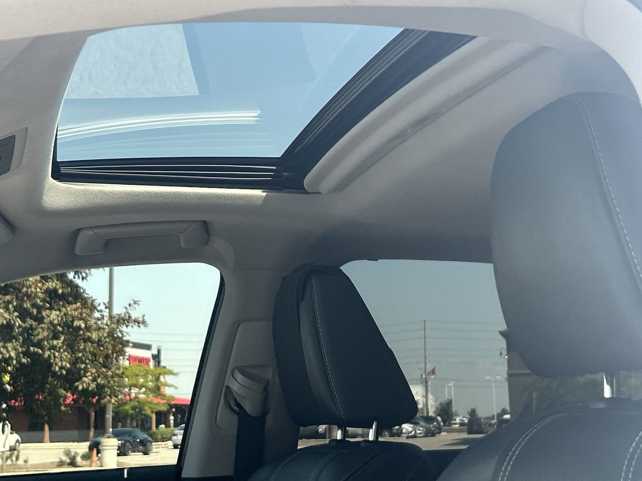 Used 2016 Silver Lining Met Lexus 8A image 31