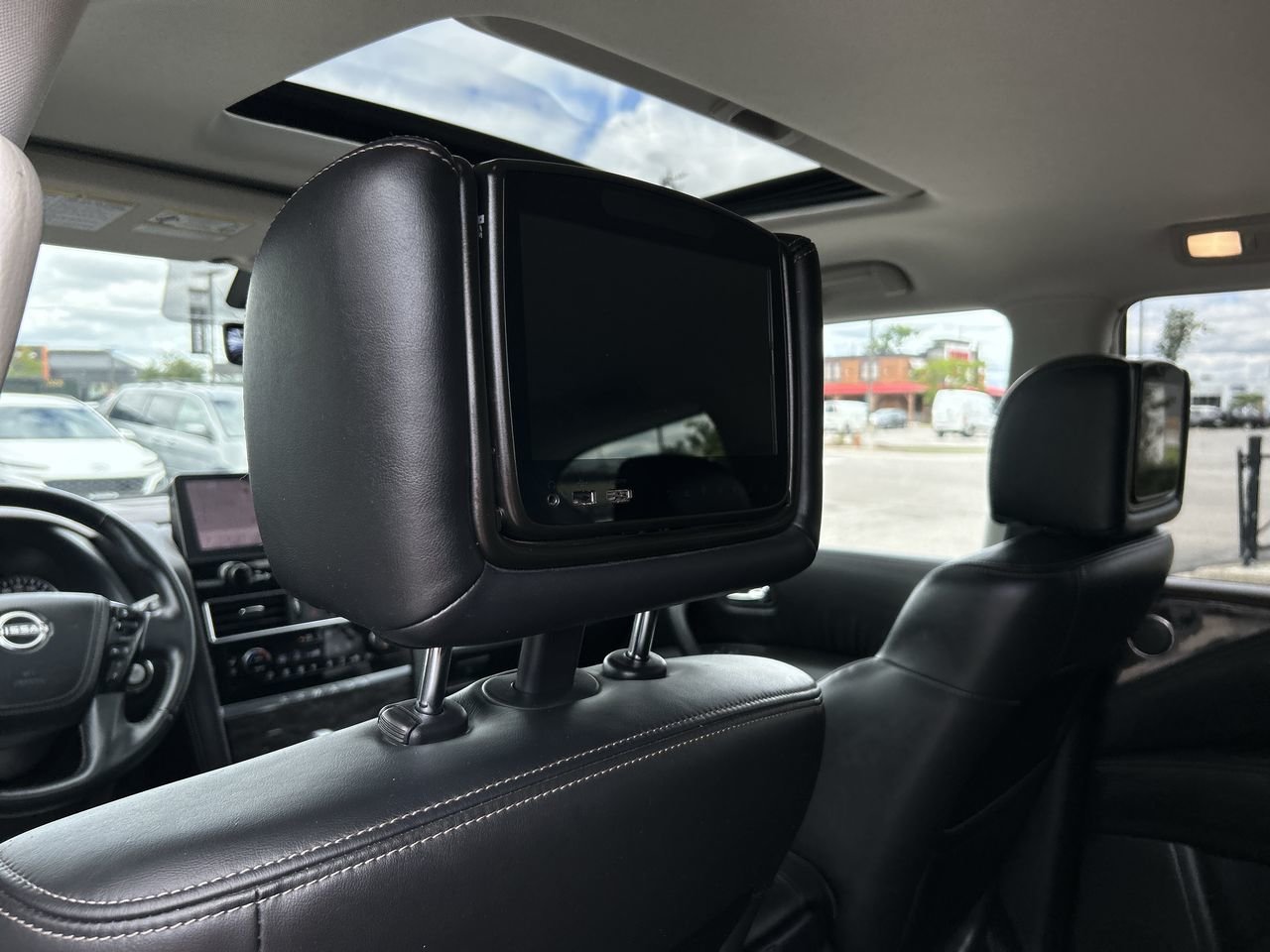 Used 2021 Coulis Red Pearl Nissan Platinum at image 32