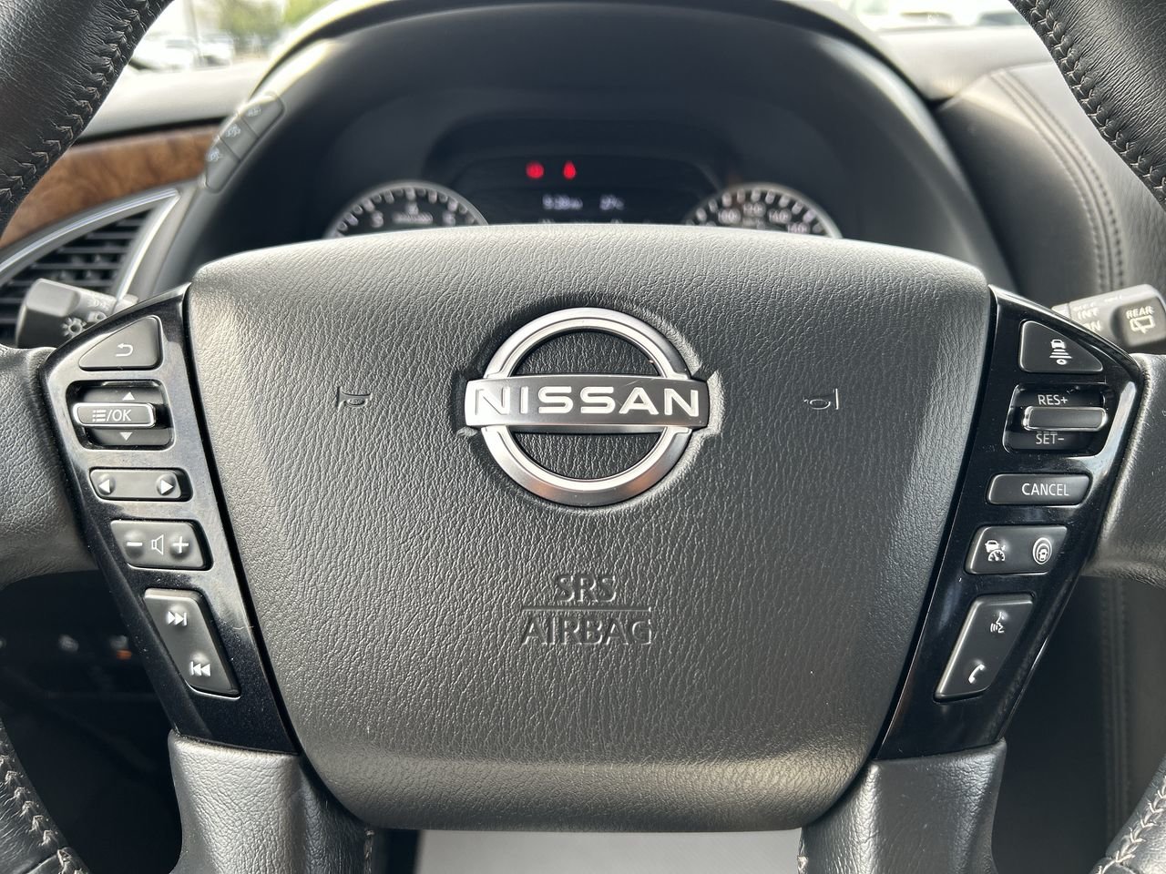 Used 2021 Aspen White Tricoat Pearl Nissan SL at image 22