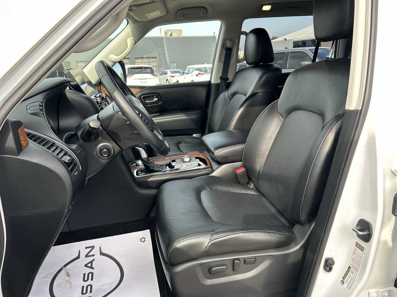 Used 2021 Aspen White Tricoat Pearl Nissan SL at image 19