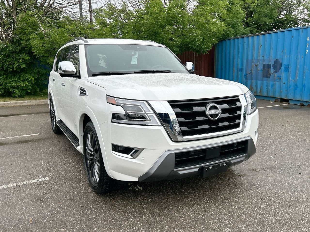 New 2023 Aspen White Tricoat Nissan Platinum Captain