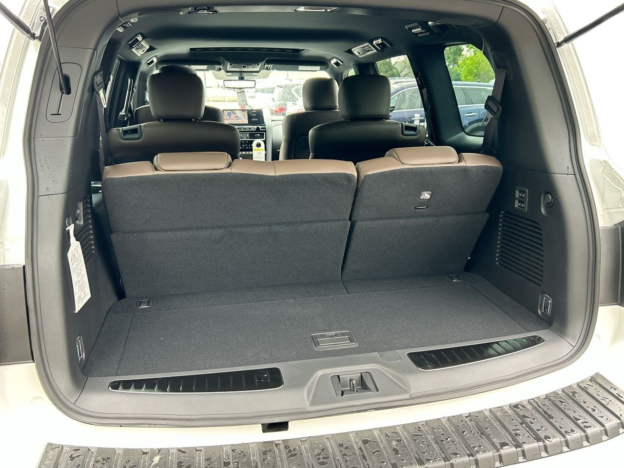 New 2023 Aspen White Tricoat Nissan Platinum Captain