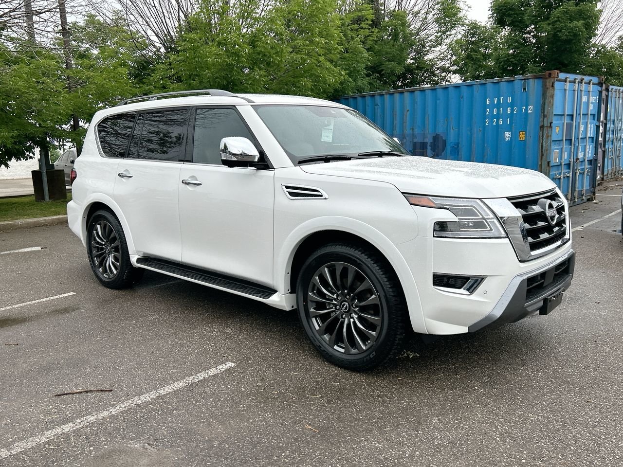 New 2023 Aspen White Tricoat Nissan Platinum Captain