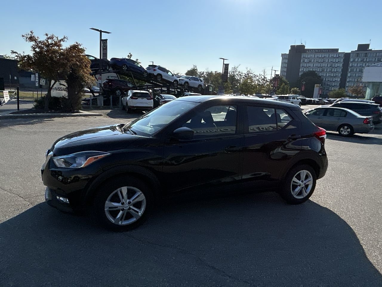 Used 2020 Super Black Nissan S CVT image 3