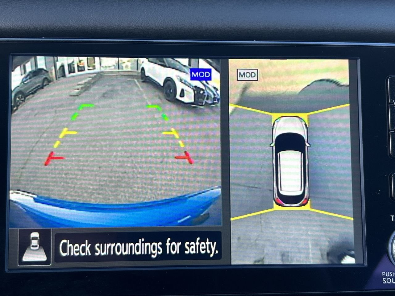Used 2022 Electric Blue Met Nissan SR CVT image 25