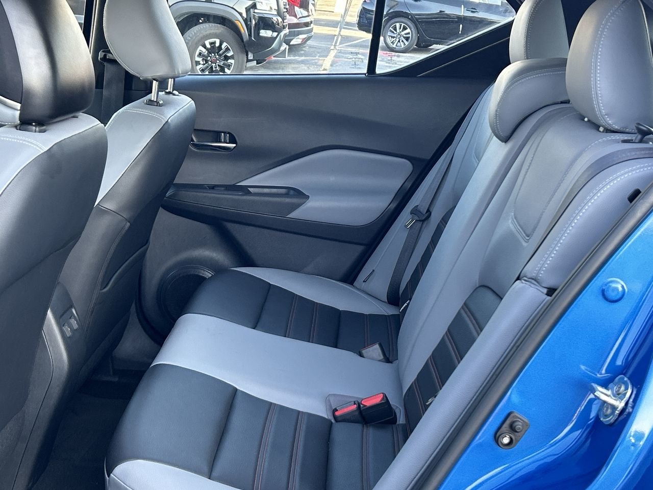 Used 2022 Electric Blue Met Nissan SR CVT image 29