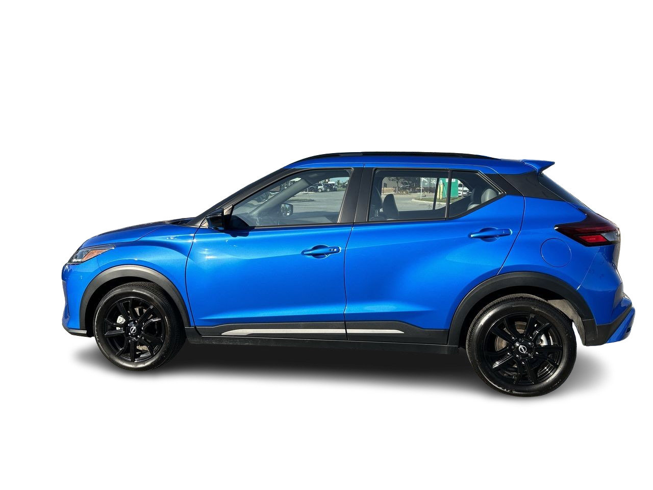Used 2023 Electric Blue Metallic Nissan SR CVT image 5