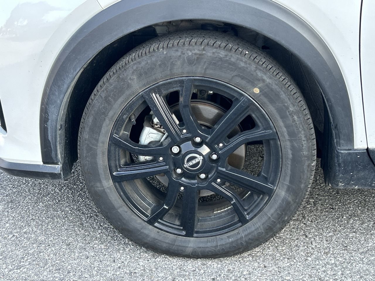 Used 2023 BLACK Nissan SR CVT image 18