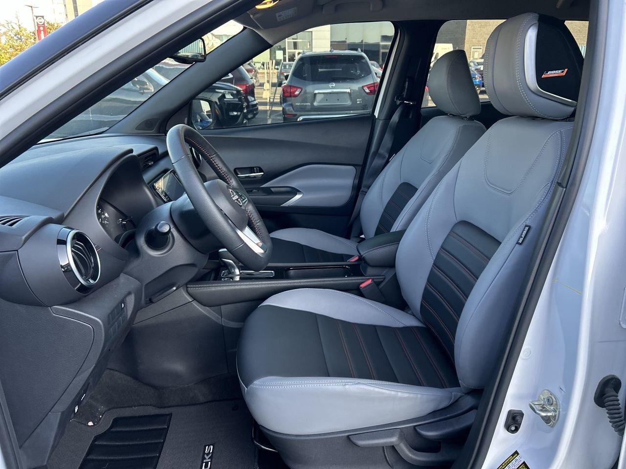 Used 2023 BLACK Nissan SR CVT image 19