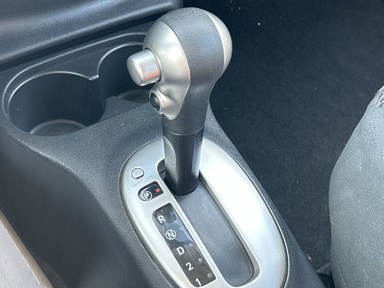 Used 2019 Super Black Nissan 1.6 SR at image 27