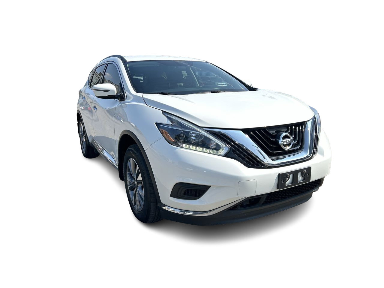 Used 2018 Pearl White Nissan S FWD CVT image 16