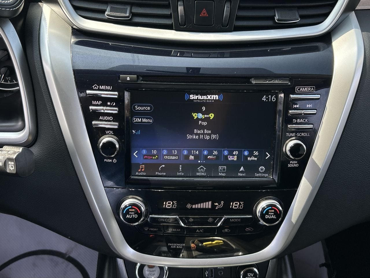 Used 2018 Pearl White Nissan S FWD CVT image 29