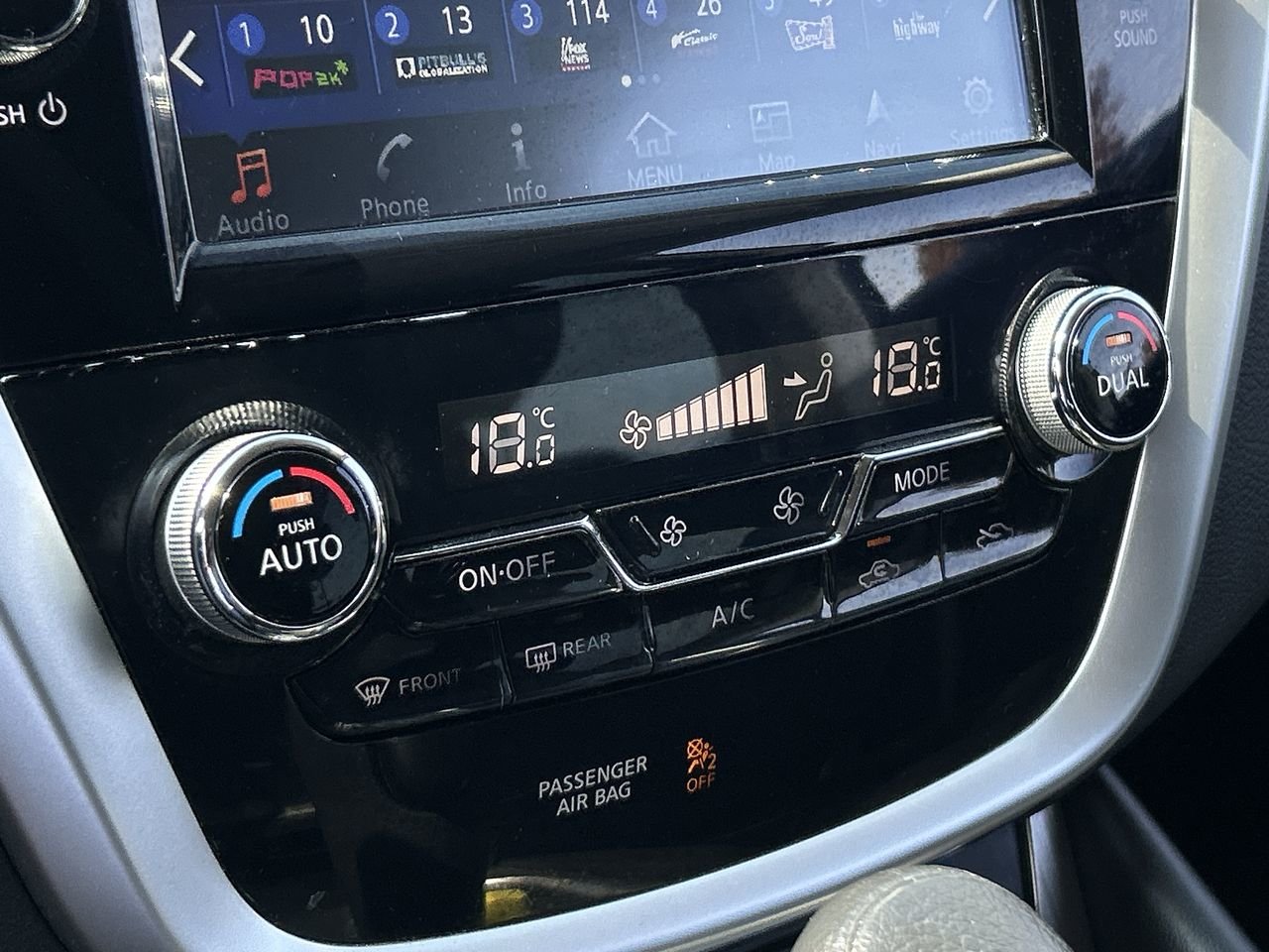 Used 2018 Pearl White Nissan S FWD CVT image 27