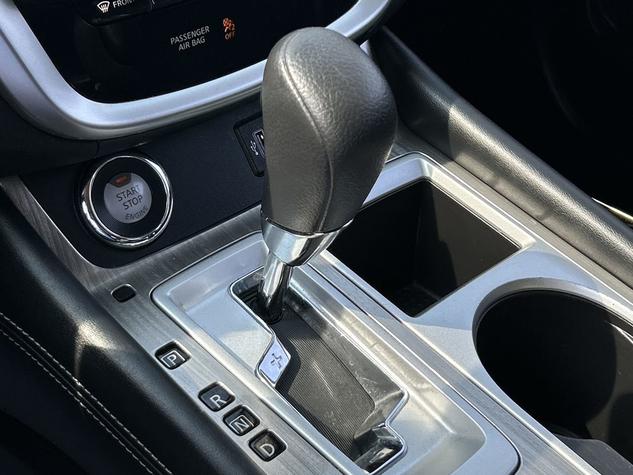 Used 2018 Pearl White Nissan S FWD CVT image 28