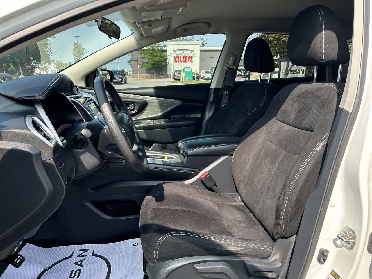 Used 2018 Pearl White Nissan S FWD CVT image 19