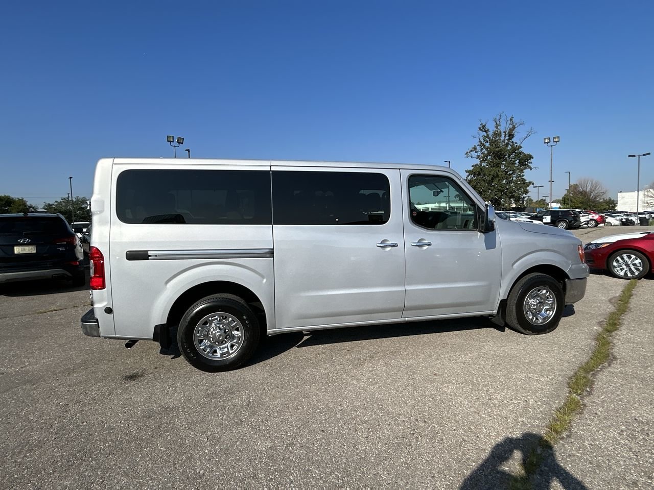 Used 2018 Brilliant Silver Met Nissan SL V8 Standard Roof image 13