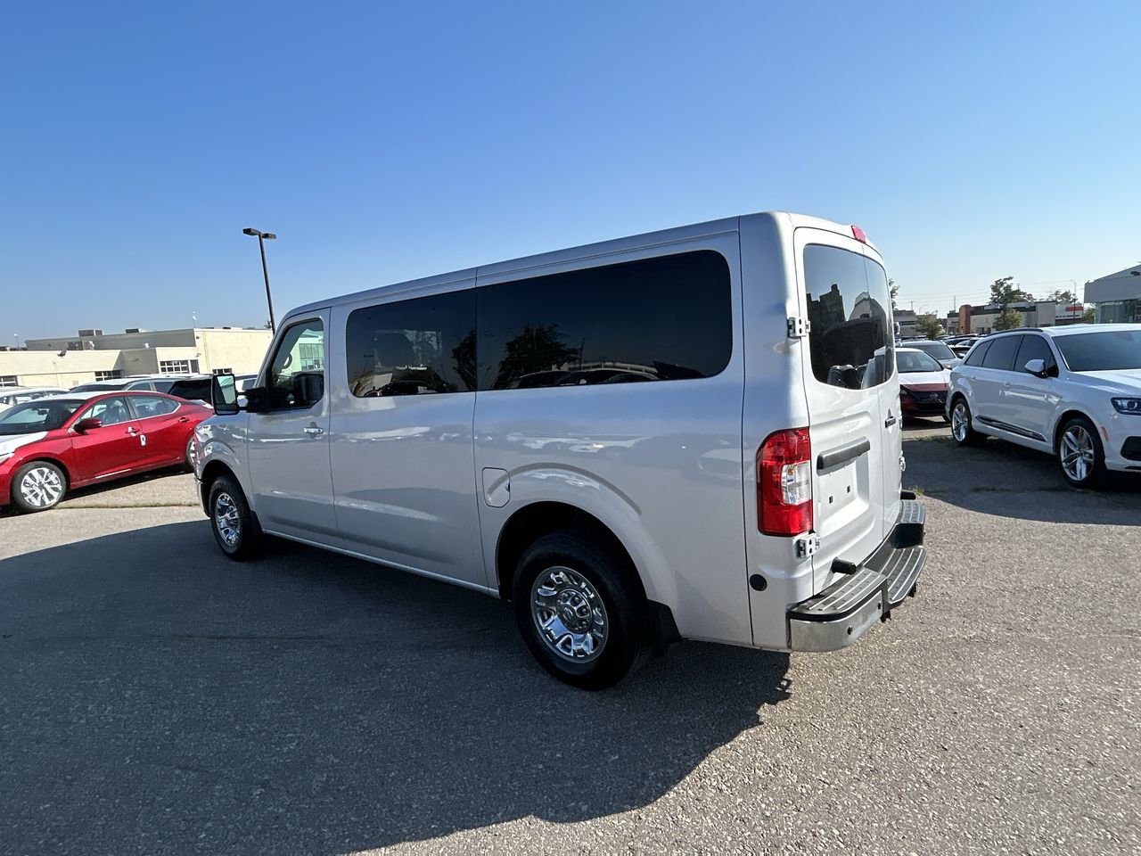 Used 2018 Brilliant Silver Met Nissan SL V8 Standard Roof image 7