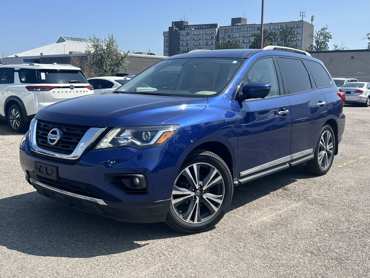 2019 Nissan Pathfinder Platinum V6 4x4 at