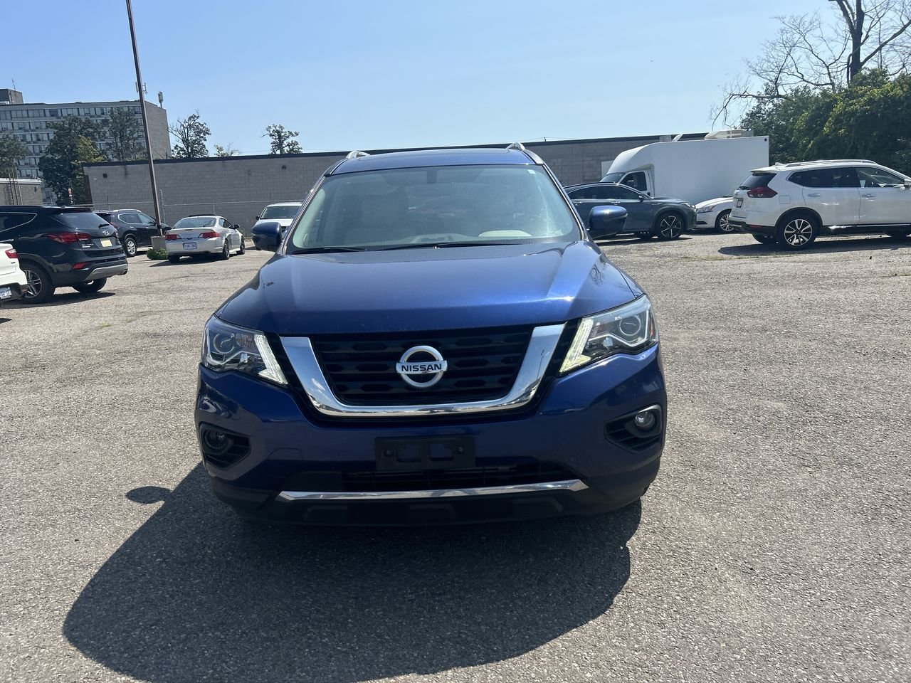 Used 2019 Caspian Blue MET Nissan Platinum V6 4x4 at image 2