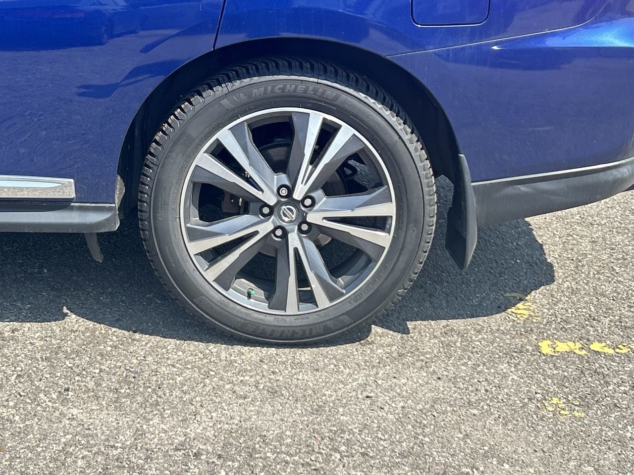 Used 2019 Caspian Blue MET Nissan Platinum V6 4x4 at image 18