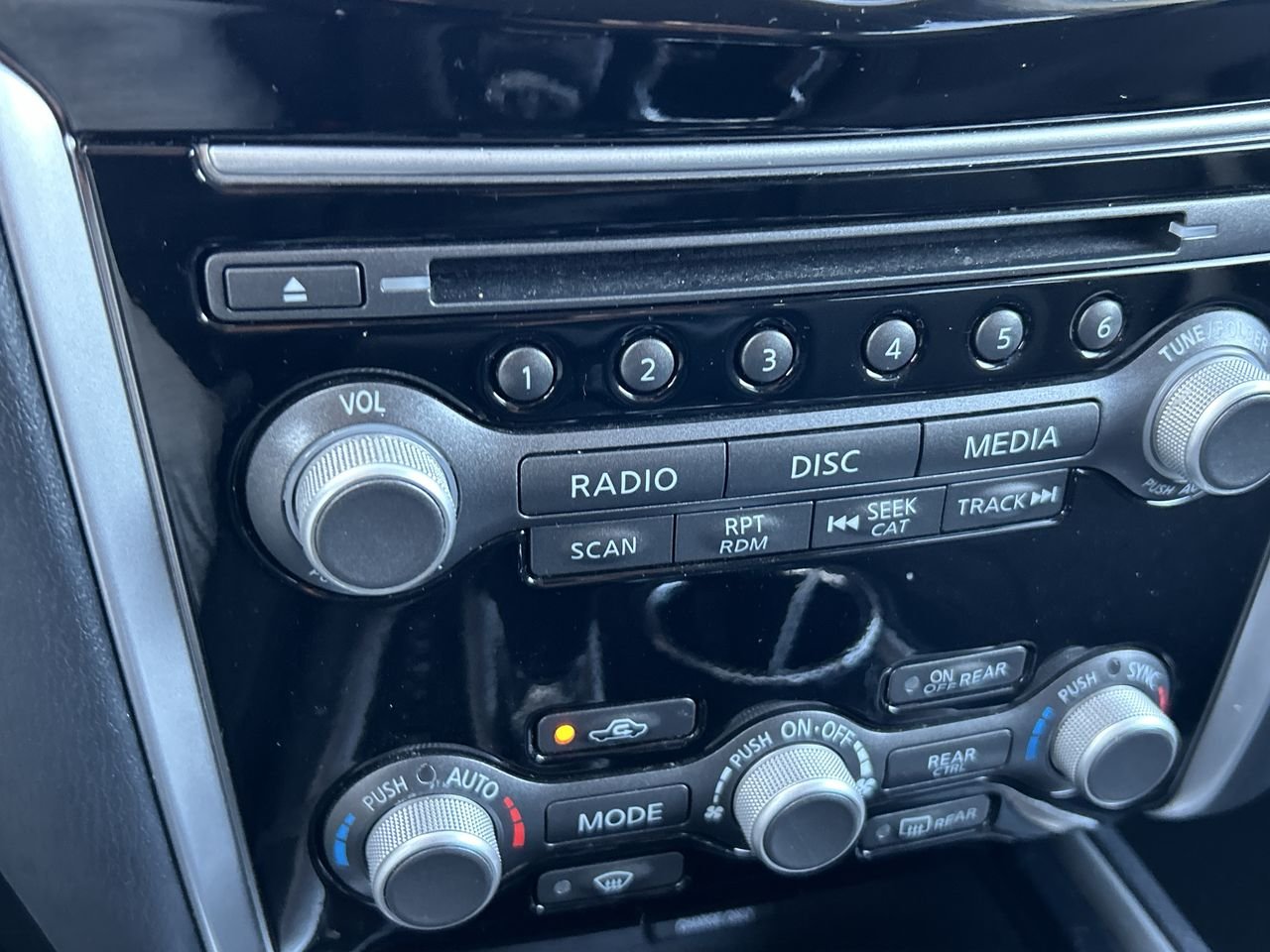 Used 2020 Gun MET Nissan SV Tech V6 4x4 at image 27