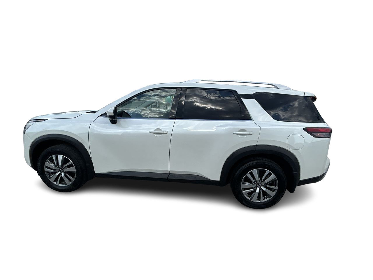 Used 2022 Pearl White TriCoat Nissan SL V6 4x4 at image 17
