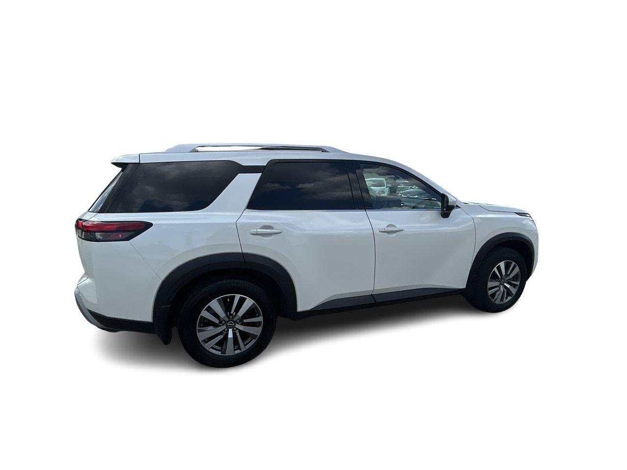 Used 2022 Pearl White TriCoat Nissan SL V6 4x4 at image 9
